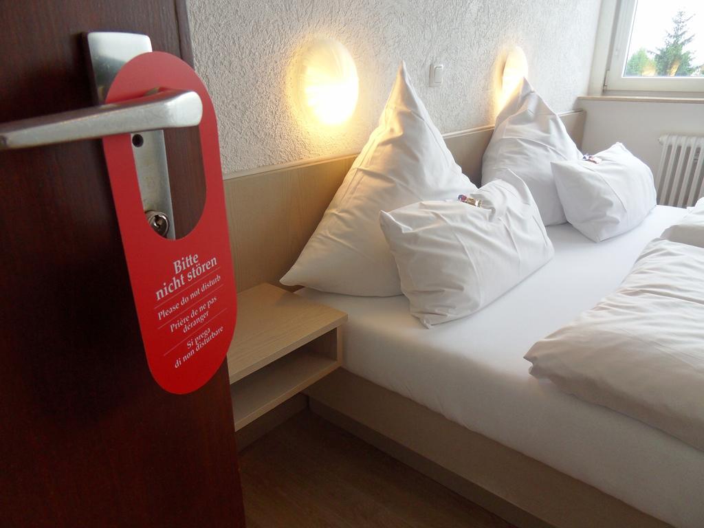 Hotel Linnert Weiterstadt Zimmer foto