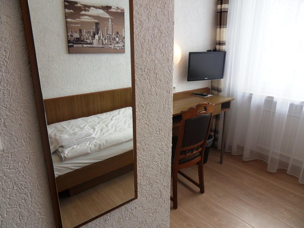 Hotel Linnert Weiterstadt Zimmer foto