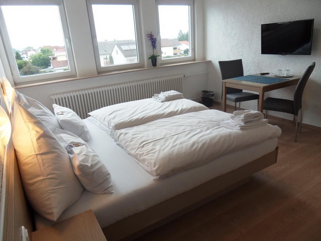 Hotel Linnert Weiterstadt Zimmer foto